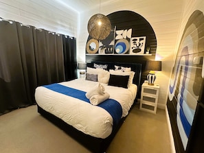 3 bedrooms, iron/ironing board, free WiFi, bed sheets