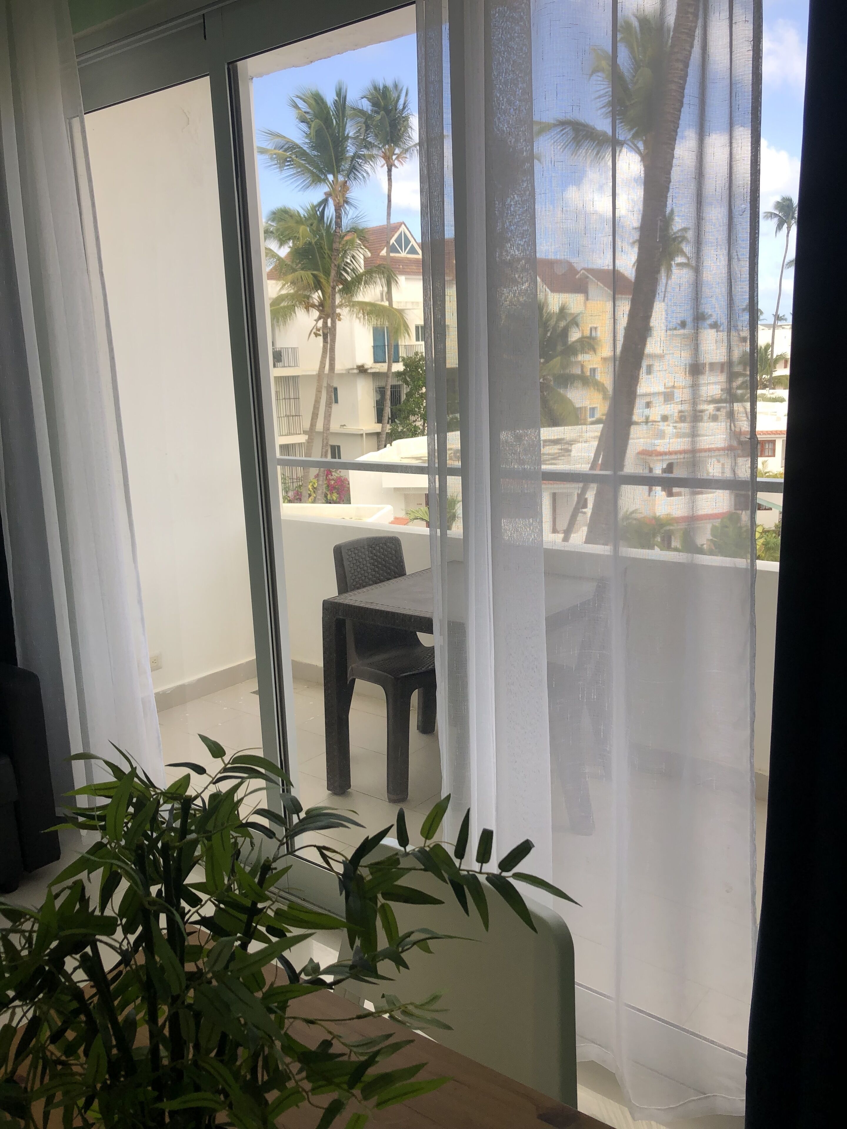 Foto - ROOFTOP POOL Ducassi Tropicana STUDIO SUITES Deluxe HOTEL Beach Club & SPA