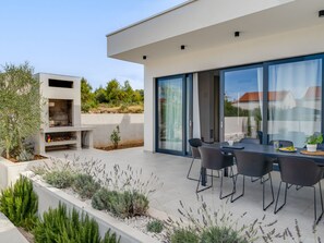 Outdoor dining - Vacation home Inizio by Interhome (Brodarica)