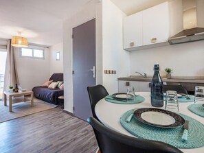 Interior - Apartment Babel by Interhome (Canet-Plage)