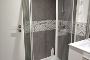 Dusche, Bidet
