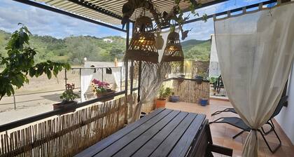 Country House 'Experience Alpacas in Andalucia' with Mountain View