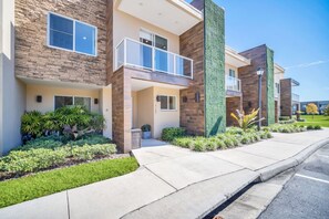 Exterior - Amazing Townhouse on Magic Village Resort With the Best 5 Star Amenities, Orlando Townhouse 5633 (Kissimmee)