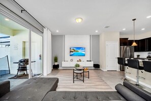 TV, fireplace - Beautiful Townhouse on the Solterra Resort, Orlando Townhouse 5637 (Davenport)