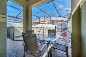 Outdoor dining - Luxury Townhome on Paradise Palms Resort, Orlando Townhome 5656 (Kissimmee)