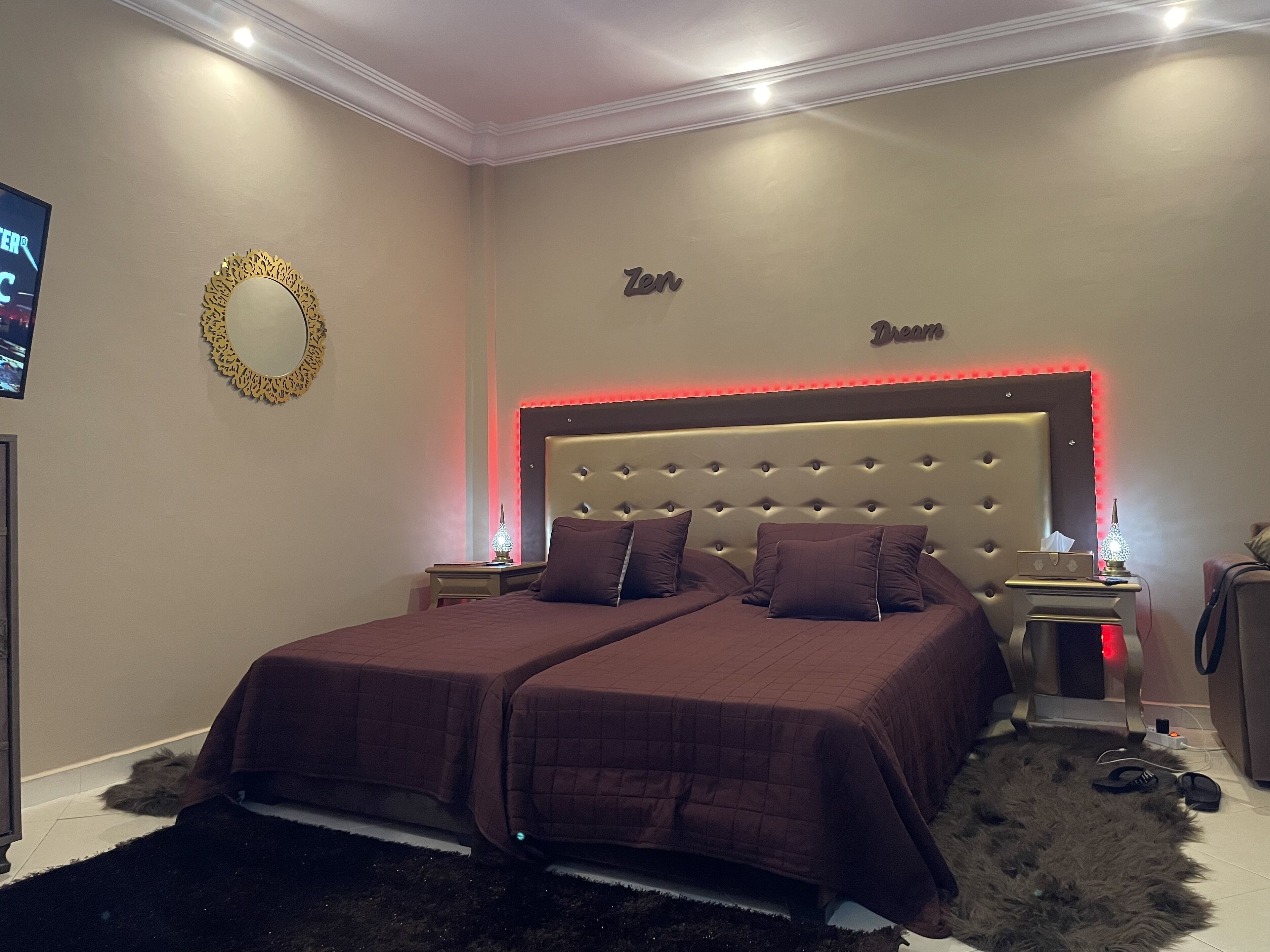 1 chambre, fer et planche à repasser, Wi-Fi gratuit, draps fournis