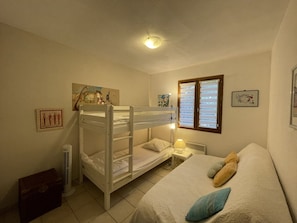 3 quartos