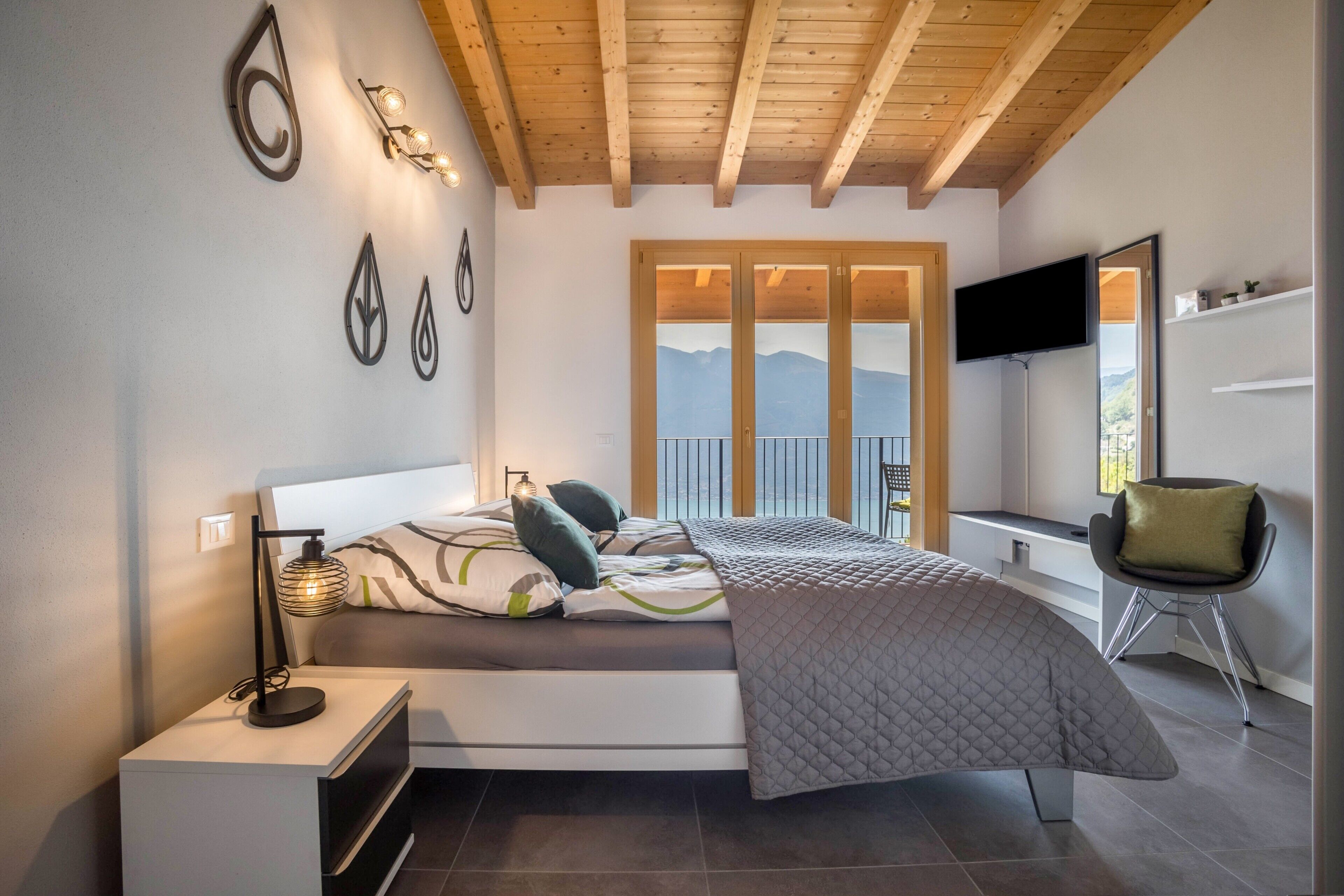 2 habitaciones, tabla de planchar con plancha y wifi gratis 