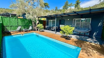 1 soverom, sengetøy av topp kvalitet, safe på rommet og skrivebord