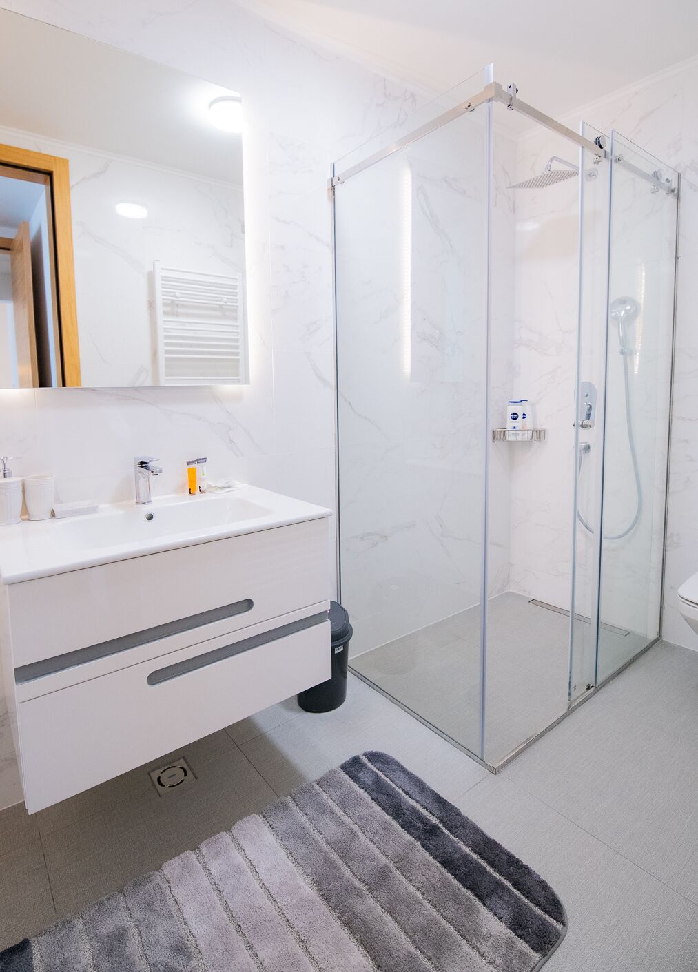 Classic Apartment, 2 Bedrooms | Bathroom