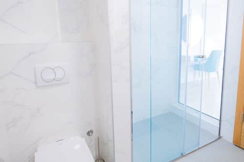 Luxury-Apartment, 1 King-Bett und Schlafsofa | Badezimmer