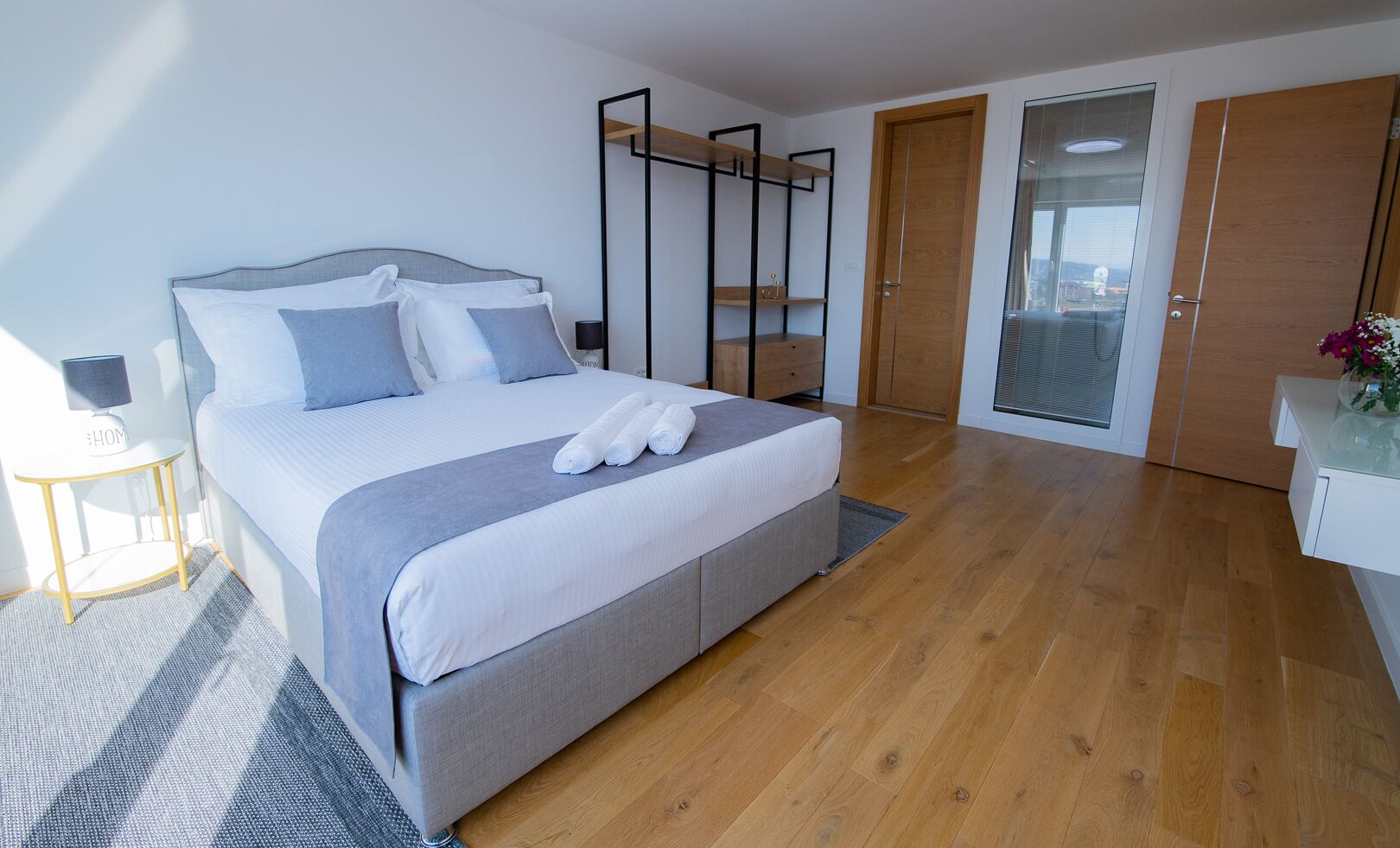 Deluxe Apartment, 2 Bedrooms | Blackout drapes, iron/ironing board, free WiFi, wheelchair access