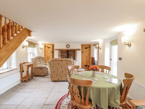 Interior - Postbox Cottage (Thetford)