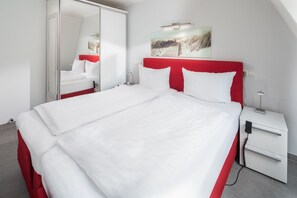 2 bedrooms, iron/ironing board, travel crib, free WiFi