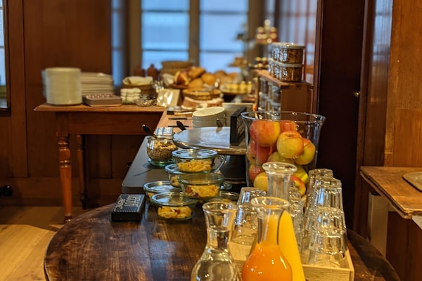 Daily buffet breakfast (EUR 8 per person)