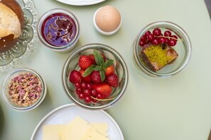Daily buffet breakfast for a fee - Hotel Bären (Marbach am Neckar)