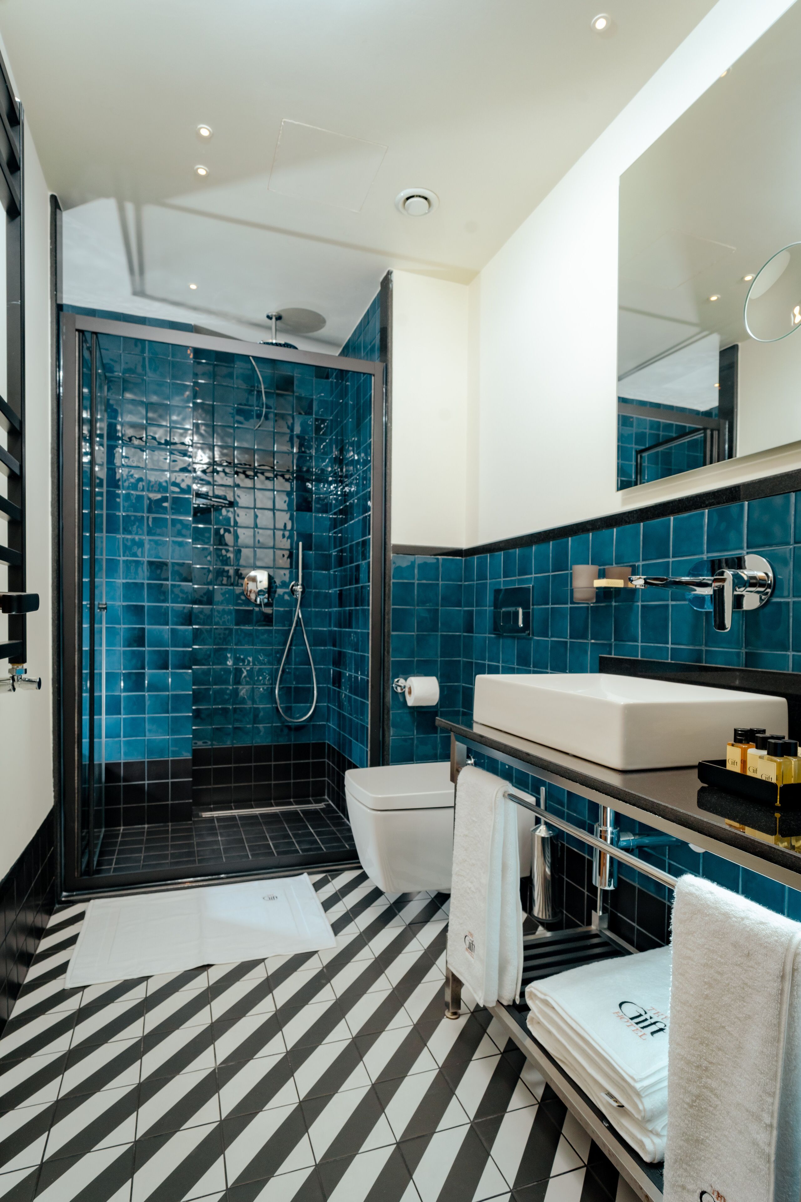 Superior Sea Or City View Room with BayWindow | Bathroom