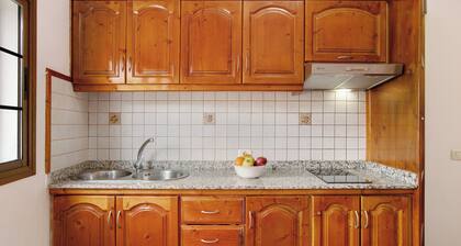 Holiday Home 'Cottage Santa Lucía 2' with Mountain View, Balconies & Wi-Fi