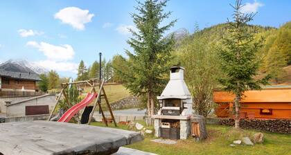 Apartment Canton Baita Aris with Mountain View, Shared Garden & Wi-Fi