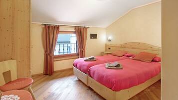 1 bedroom, free WiFi, bed sheets