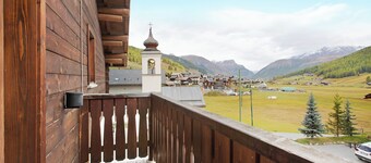 Apartment Ables Baita Aris with Mountain View, Balcony & Wi-Fi