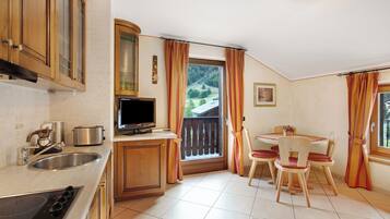 Refrigerador, microondas, parrilla de estufa y lavavajillas