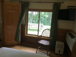 1 bedroom, free WiFi, bed sheets - Lakeview 4,Lake Front Suite (Minocqua)