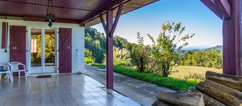 Holiday Villa "Maison dans un parc de verdure" with Mountain View, Wi-Fi & Terrace