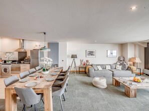 TV - Spacious Premium Apt 115m², 10 ppl, Tignes Le Lac (Tignes)