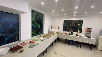 Daily buffet breakfast (EUR 5 per person)