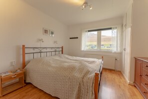 傳統獨棟房屋 | 4 間臥室、獨特裝潢、布置獨特、遮光布/窗簾