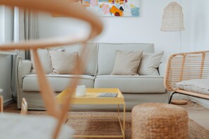 Fernseher, Stereoanlage