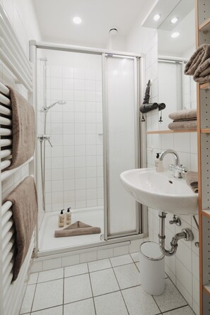 Haartrockner, Handtücher