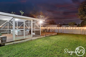 Exterior - Renovated2 Br with Private Hot tub (Hollywood)