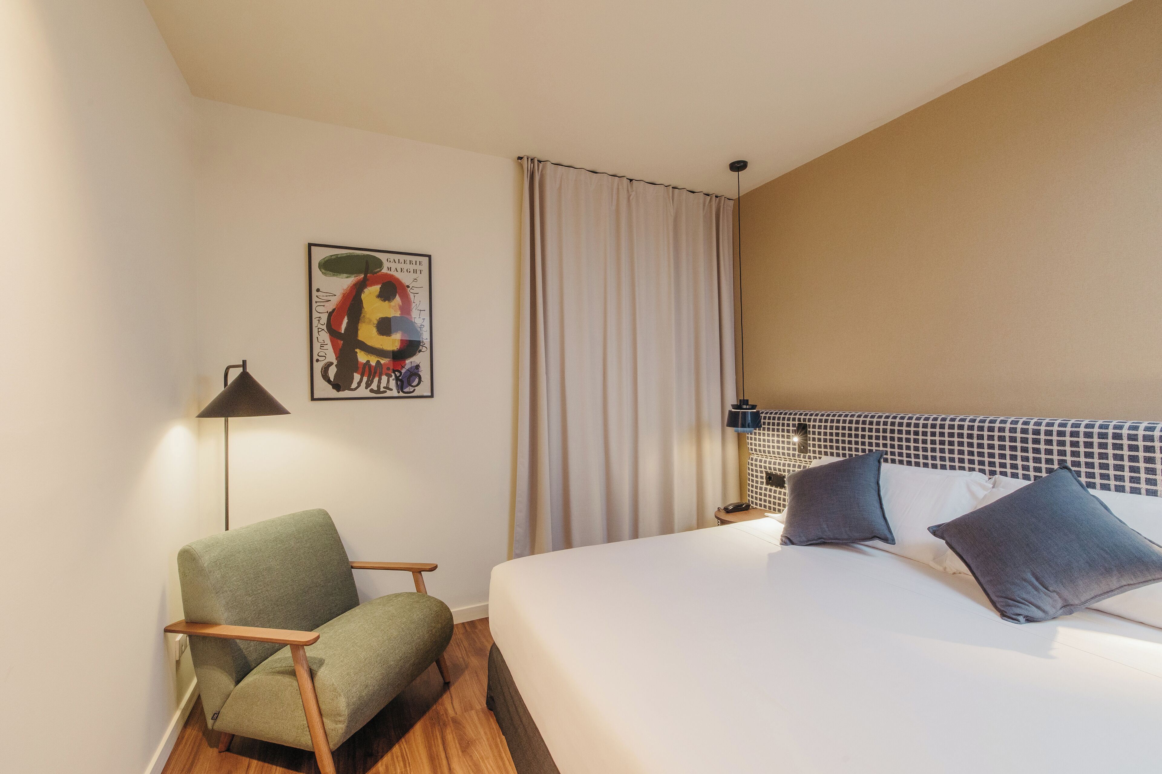 Foto - H Regas Adults Only