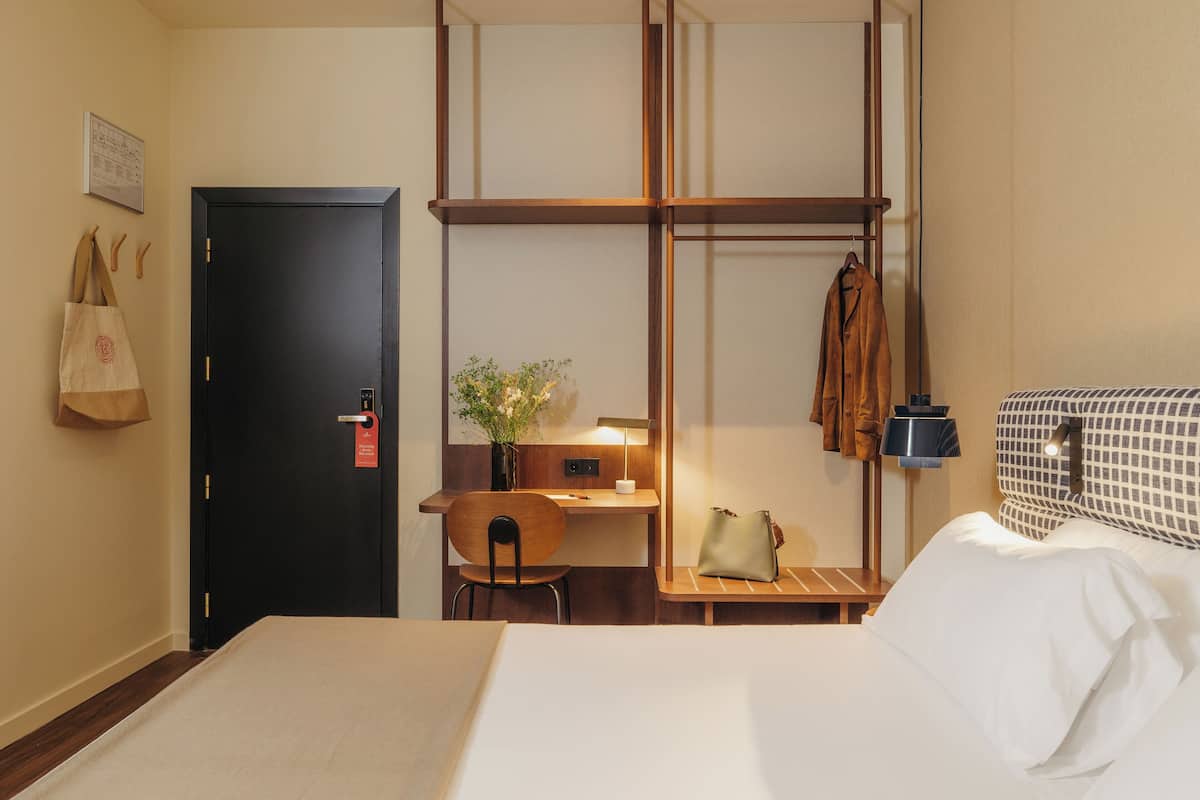 Executive Room | Premium bedding, down comforters, memory foam beds