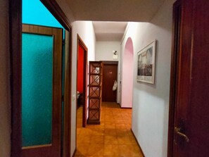 Nicht klassifiziertes Bild, 3 von 17, Schaltfläche