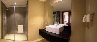 Muscat Express Hotel