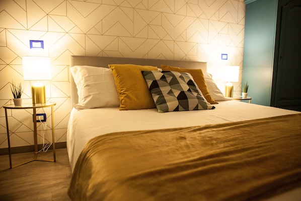 1 Schlafzimmer, Schreibtisch, WLAN, Bettwäsche