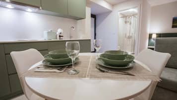 Studio | Private kitchen | Fridge, microwave, oven, dishwasher