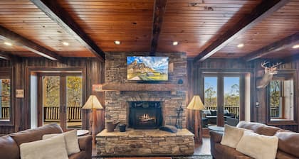 Magnificent Lodge Over 7,300 Square Feet