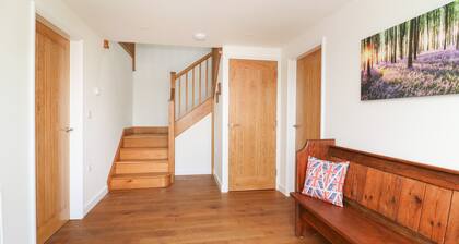 Joiners Cottage