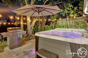 House | Private spa tub - Waterfront Newly Renovated 4 BR Home (Hollywood)