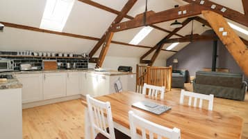 Cottage | Interior