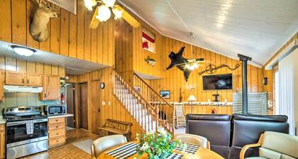 Secluded Woodsy Watersmeet Cabin w/ Fire Pit!