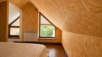 3 slaapkamers, reisbedje, gratis wifi, beddengoed