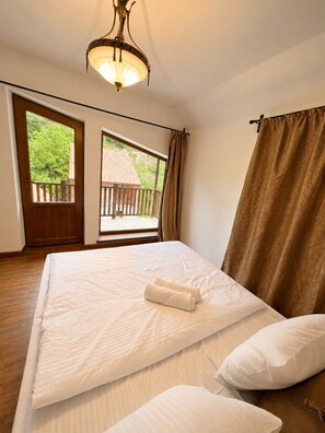 3 bedrooms, travel crib, free WiFi, bed sheets - Dilijan Mountain View (Dilijan)