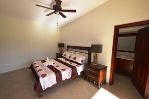 3 Schlafzimmer, kostenloses WLAN, Bettwäsche, Rollstuhlgeeignet