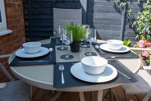 Departamento de lujo, baño en la habitación (Family Friendly) | Jardín