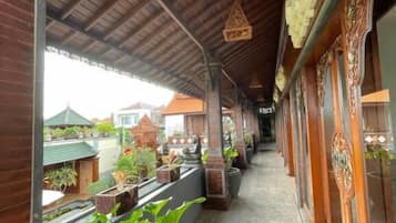 Design Room | Exterior